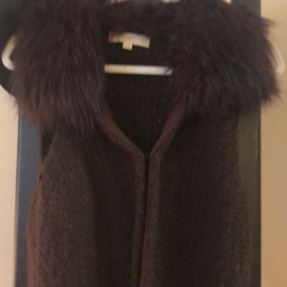 Cute faux fur vest - Picture 2 of 2